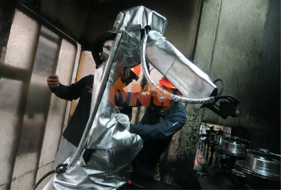 ฉนวนโรบอท Robot insulation ฉนวนกันความร้อน ZAVE นิวเทค อินซูเลชั่น 04